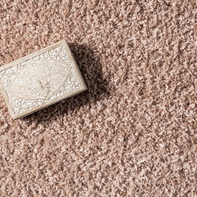 Plush Pink Braided Tassel Shag Rug 4' x 6' - Easy Care Synthetic