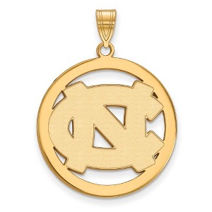 Black Bow Jewelry 14k Yellow Gold Plated Sterling Silver North Carolina Tar Heels NCAA Extra Large Pendant - 1 of 3