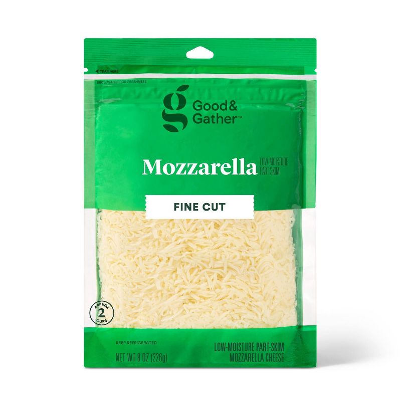 A package of Good & Gather fine cut low-moisture part-skim mozzarella cheese, net weight 8 oz (226g).