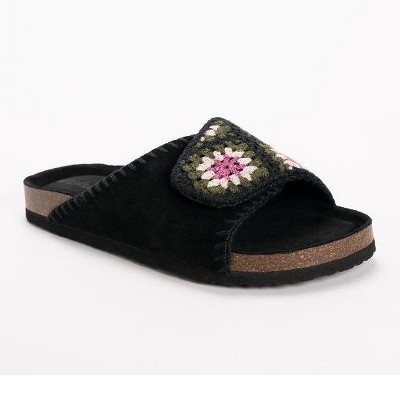 MUK LUKS Womens Gigi Crochet Slide Sandal