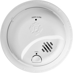 First Alert SMI100, Battery-Operated Smoke Alarm - 1 of 4