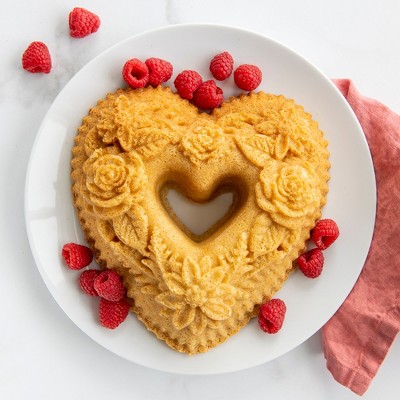 Floral Heart Shaped Aluminum Non-Stick Bundt Pan