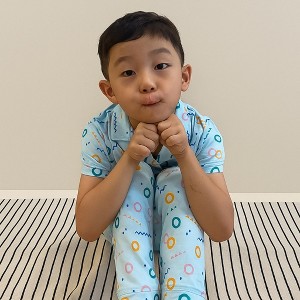 Ola! Otter Half Sleeve Nightsuit - Free Float - 1 of 4