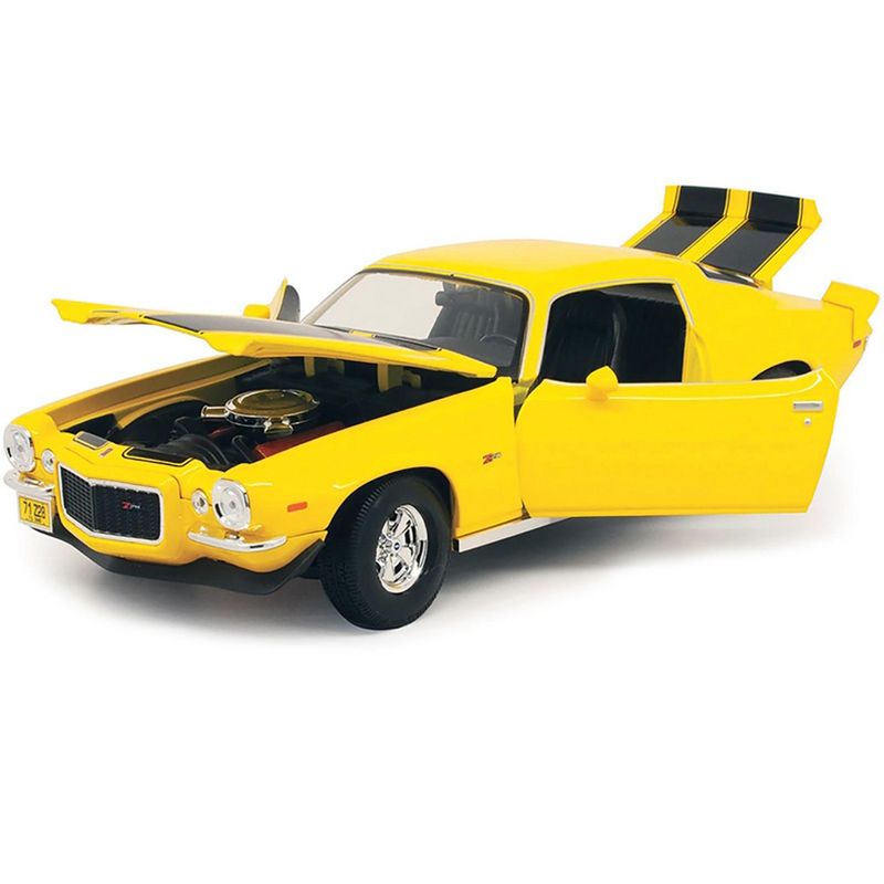 1971 Chevrolet Camaro Yellow with Black Stripes 1/18 Diecast Model Car by Maisto, 3 of 4