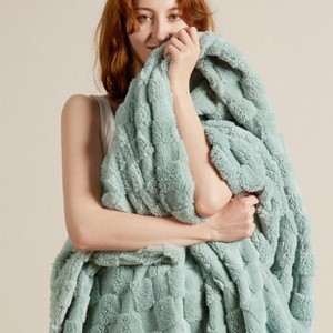 Bedsure | Cute Soft Cozy Checkered Throw Blanket for Couch - 1 of 4