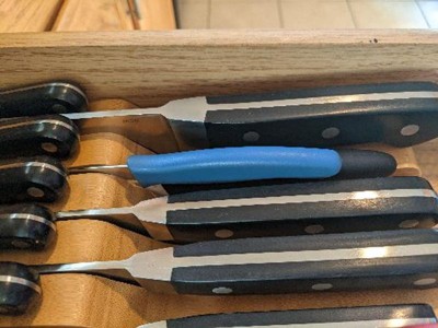 Bambusi In-Drawer Bamboo Knife Block Design to Hold 10-15 Knives (Not  Included) - Knife Storage Organizer Keeps Knife's Blades Store Without  Pointing Up 