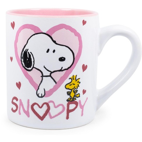Silver Buffalo Peanuts Snoopy chillin Ceramic Soup Mug With Vented Lid