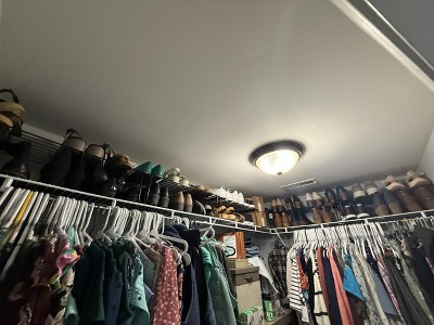Guest review image 1 of 3, zoom in