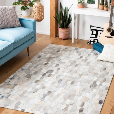 Geometric Patchwork Cowhide Area Rug in Cream and Gray - 5' x 8'