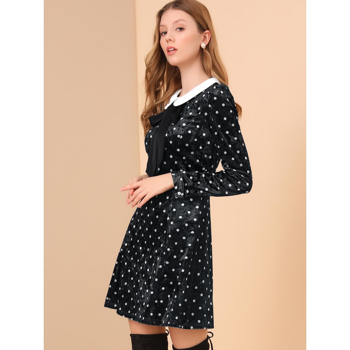 Женские платья INSPIRE CHIC Women's Vintage Polka Dots A-line Peter Pan Collar Cute Velvet Dress Medium Black — фото 4