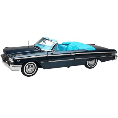 1963 Ford Galaxie 500/XL Convertible Oxford Blue Met. w/Blue Interior "American Collectibles" 1/18 Diecast Model Car by SunStar