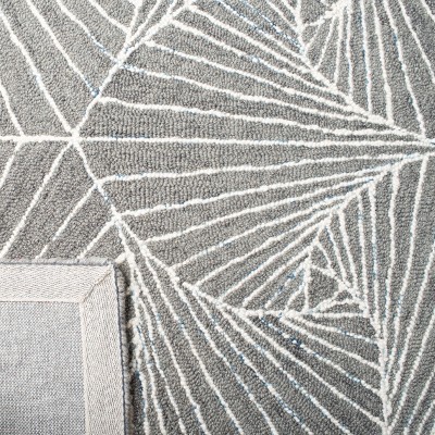 Grey and Ivory Hand-Tufted Wool Geometric Area Rug 4' x 6'