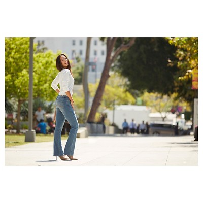 denizen from levi's curvy bootcut jeans