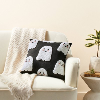 Mondo Llama - Brandclub - Ghost Punch Needle Pillow Kit - Mondo