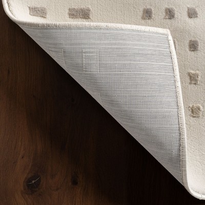 Cream Geometric 4' x 6' Machine Washable Area Rug