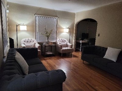 Guest review image 2 of 3, zoom in