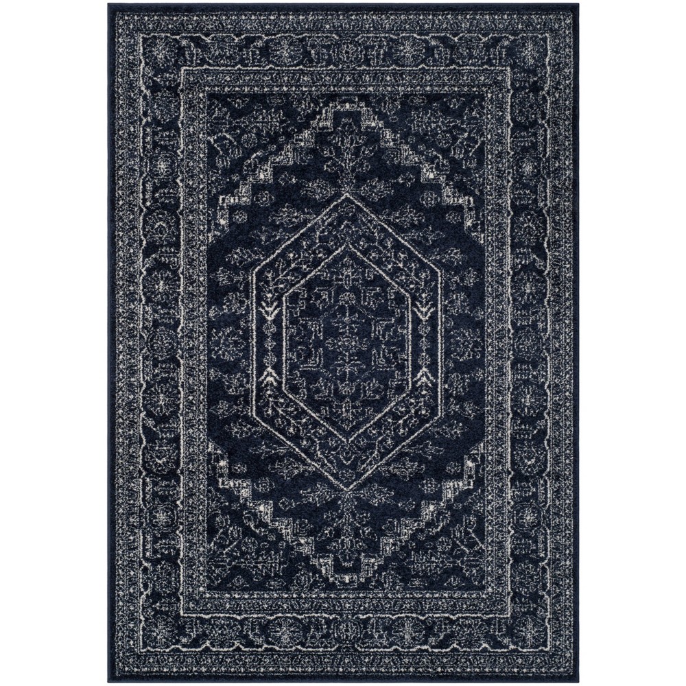 4'x6' Medallion Area Rug Navy/Ivory - Safavieh