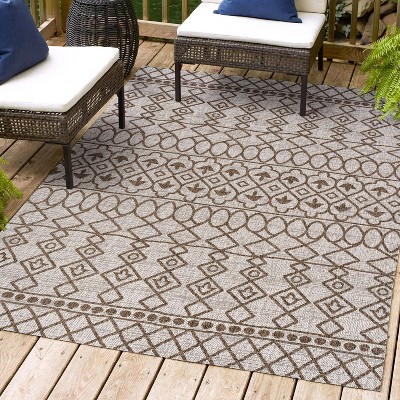 Bohemian Chic Easy-Care Beige/Brown Synthetic 4' x 6' Area Rug