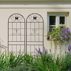 Maggift Patio Decorative Screens, Elegant Vine Pattern Yard Fencing, Pet-Safe Decorative Fence for Yard, Patio, Black, 19.7"*19.7"*71" - 1 of 4