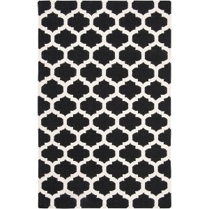 Dhurries DHU623 Hand Woven Flat Weave Indoor Rugs - Safavieh - 1 of 4