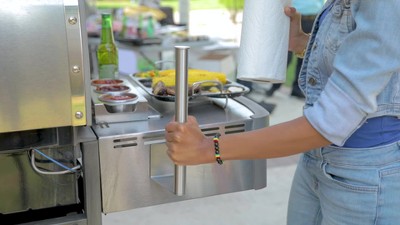 Stainless Steel Magnetic Paper Towel Holder for Indoor/Outdoor Use