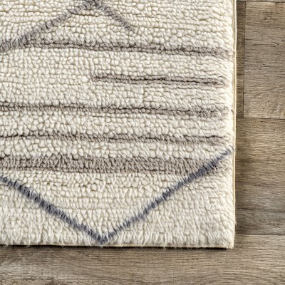 Ivory and Gray Stripe Wool 4' x 6' Washable Area Rug