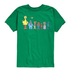 Boys' - Sesame Street - Big Bird And Friends Group Short Sleeve Graphic T-Shirt - 1 of 4