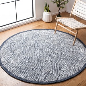 Soho SOH176 Hand Tufted Indoor Rugs - Safavieh - 1 of 4