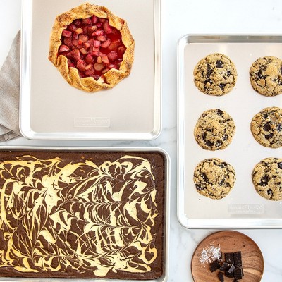Silver Aluminum Non-Stick Half Sheet Pan Set
