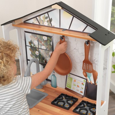 Kidkraft farmhouse kitchen 2025