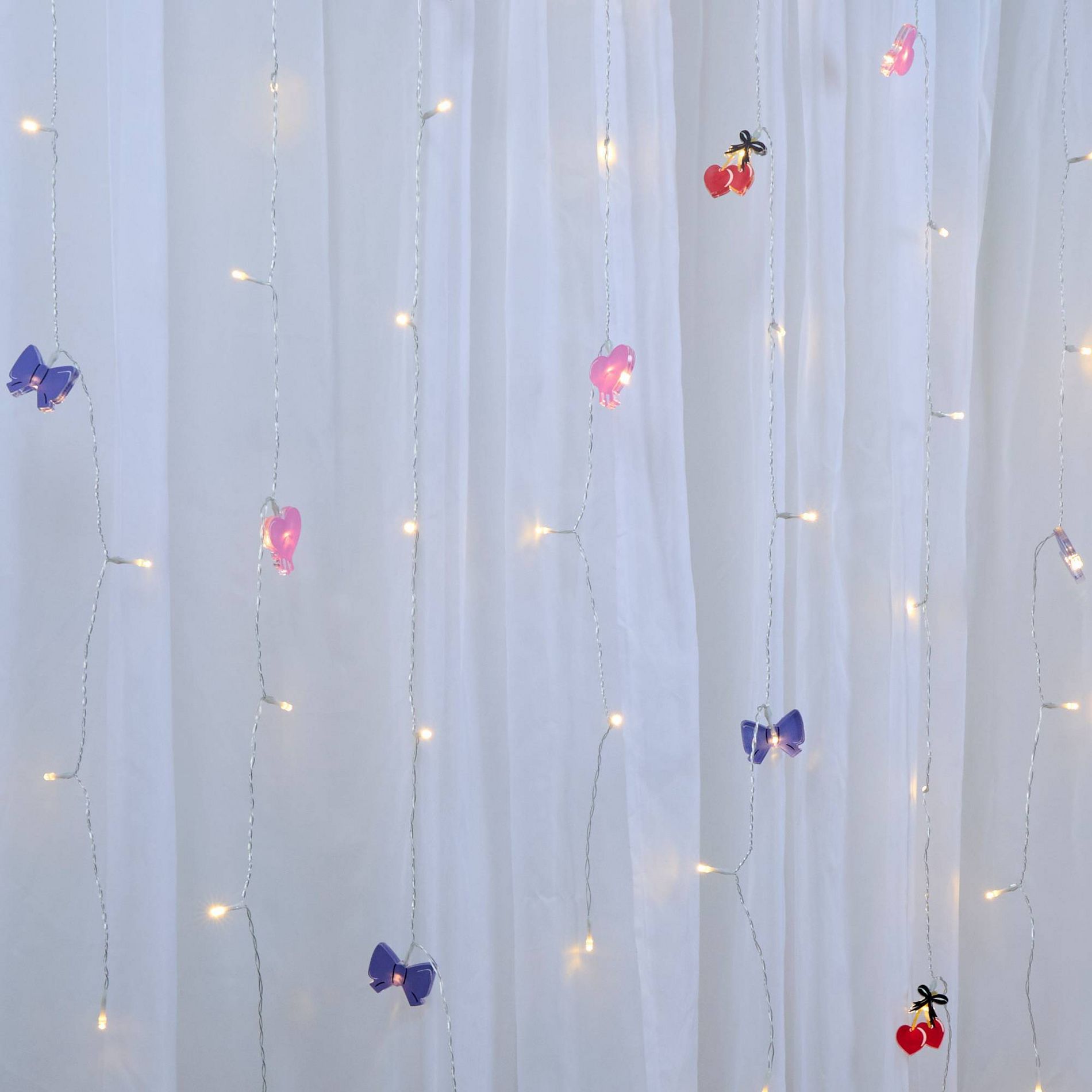 West & Arrow Drippy Heart and Cherry Heart with Bow Multi Icon String Lights