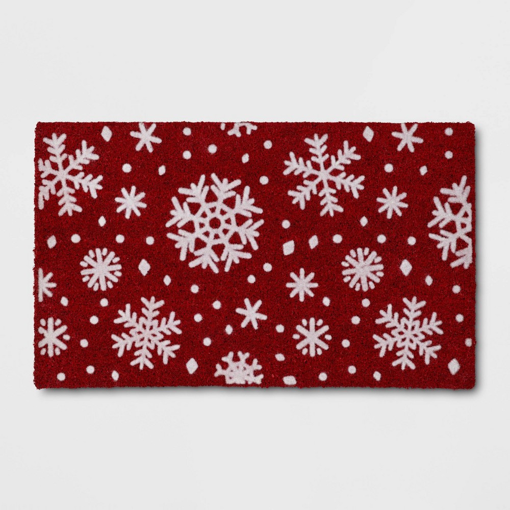 1'6"x2'6" Christmas Snowflakes Flocked Coir Doormat Red/White - Wondershop™: Outdoor Medium Pile Rectangle Mat