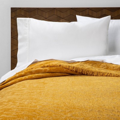 Full/Queen Alligator Chenille Fringe Coverlet Saffron - Opalhouse™