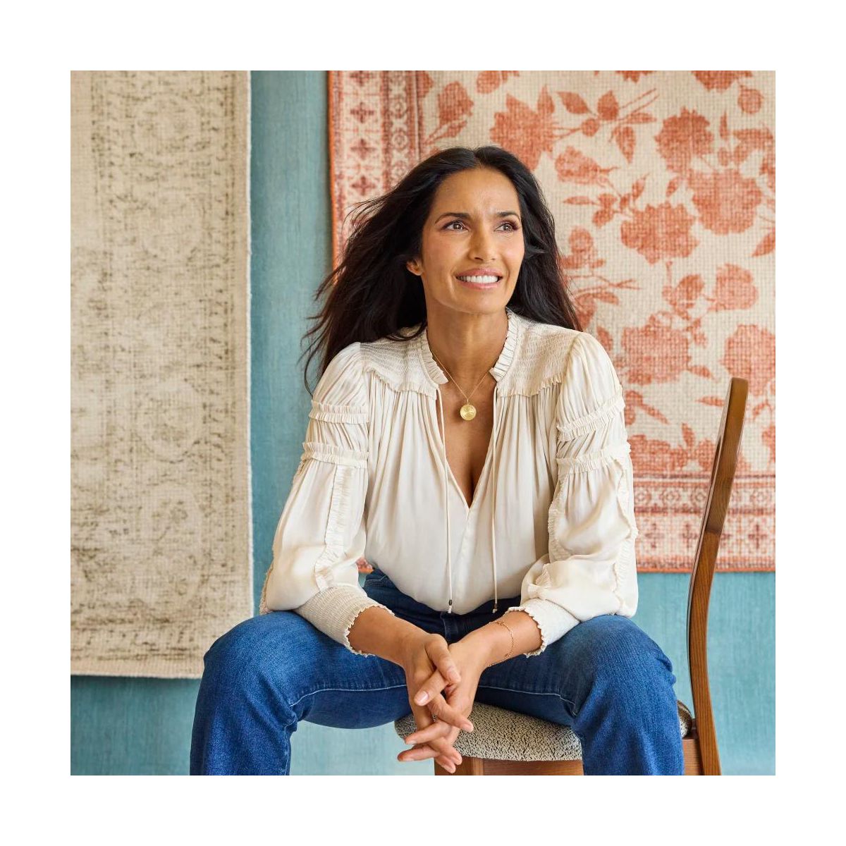 Padma Lakshmi x Rugs USA - Elizabeth Hand-Tufted Vintage Medallion Wool-Blend Rug - thumbnail 9