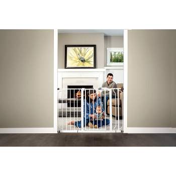 Regalo Extra Wide Easy Step Metal Walk Through Baby Gate - White