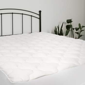 eLuxury Plush Rayon from Bamboo Mattress Pad with Fitted Skirt