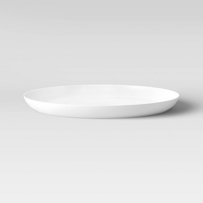 White shop plastic plates