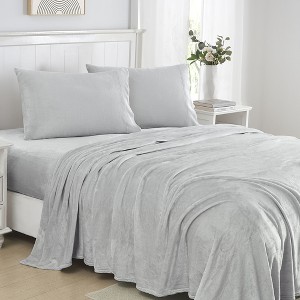 Ultra Soft Microplush Solid Fleece Sheet Set by Sweet Home Collection™ - 1 of 4