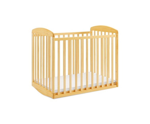 Alpha mini rocking outlet crib