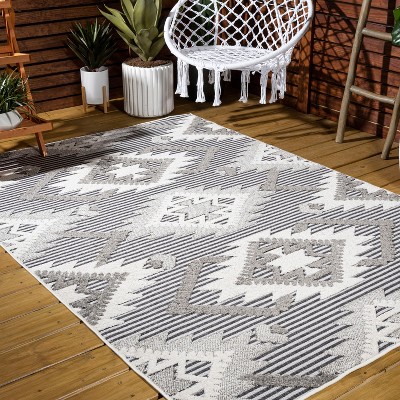 Modern Geometric Gray Synthetic 4'x6' Reversible Area Rug