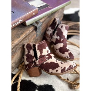 Women's Wo's Moove Out The Pasture Booties - Very G - 1 of 2