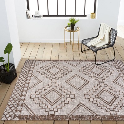 Medallion Mirage 4' x 6' Reversible Indoor/Outdoor Rug in Brown/Beige