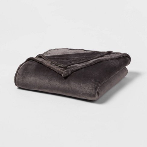 Threshold brand blankets new arrivals