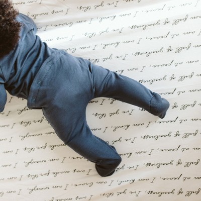 Goumi Nursery Crib Sheet