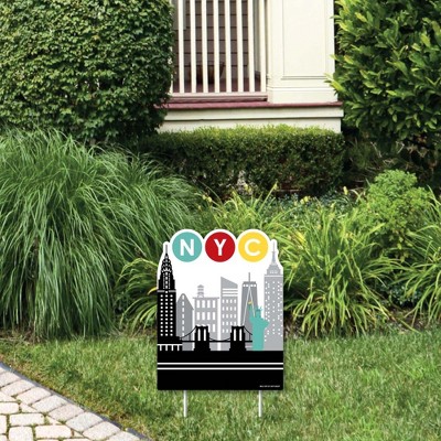 Big Dot of Happiness NYC Cityscape - Outdoor Lawn Sign - New York City Party Yard Sign - 1 Piece