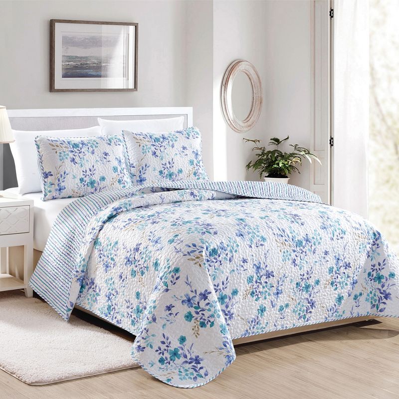 Great Bay Home April Morning Floral Printed Quilt Set, 1 of 6