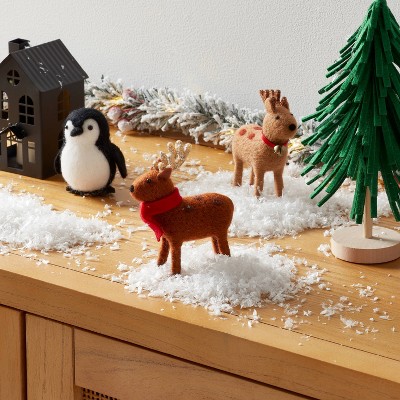 1.5qt Decorative Christmas Snowflakes - Wondershop™, 2 of 4