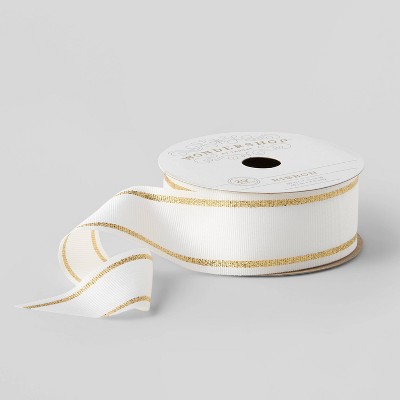 1.5" Fabric Ribbon White/Gold Stripe 20ft - Wondershop™