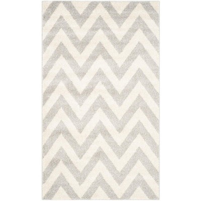 Reversible Easy-Care Light Grey/Beige Synthetic Area Rug 4' x 6'
