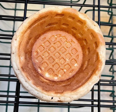  DASH Mini Waffle Bowl Maker for Breakfast, Burrito Bowls, Ice  Cream and Other Sweet Desserts, Recipe Guide Included - Aqua : Everything  Else